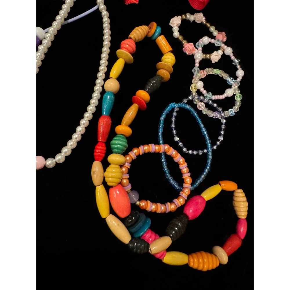 Kids 17pc Jewelry Lot Beaded Necklaces Zipper Heart Bracelets Character Charms